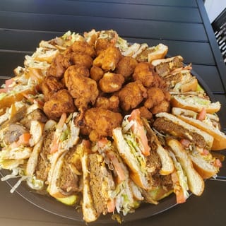 Large Wing (100) & Beau (20) Platter